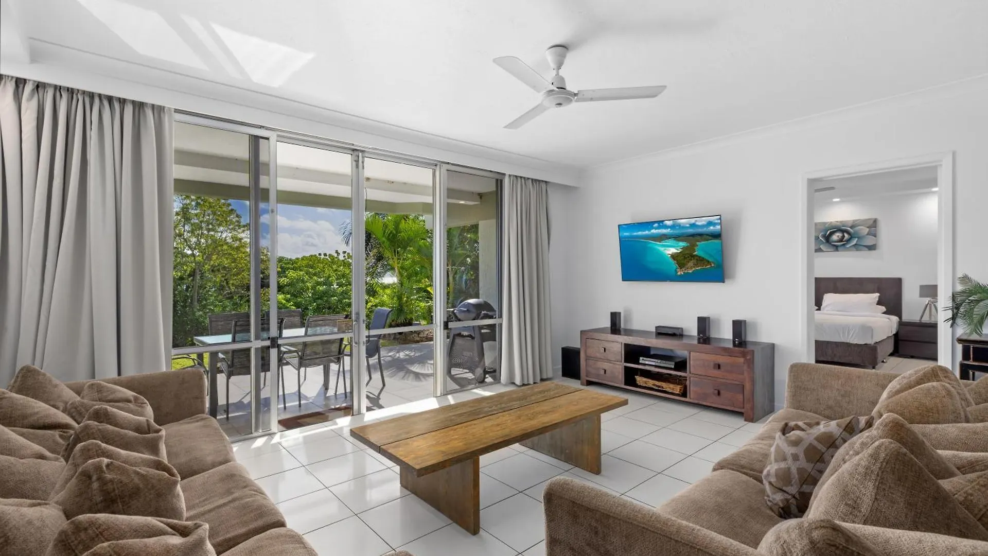 Lagoon Apartments On Hamilton Island By Hiha