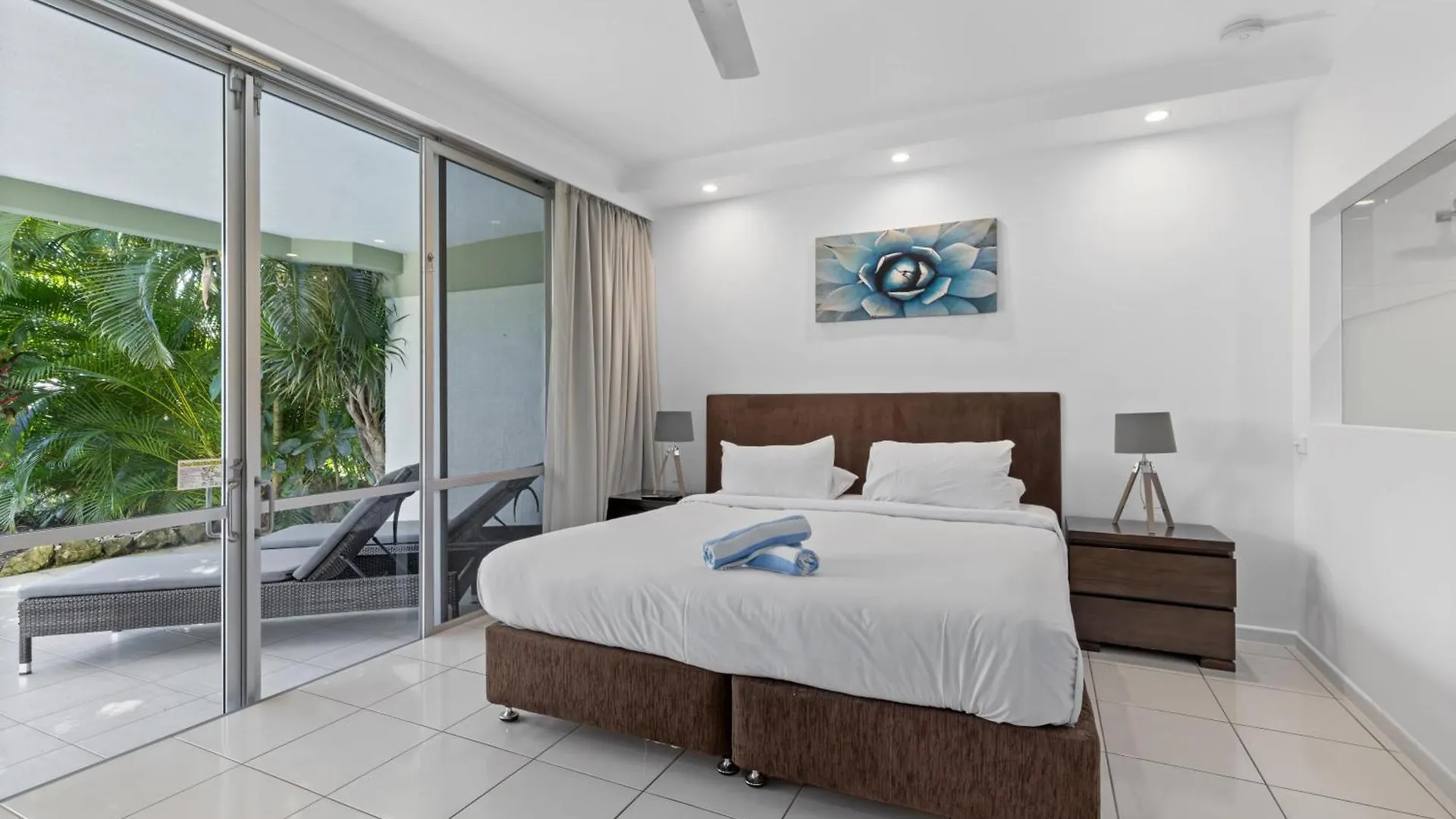 Lagoon Apartments On Hamilton Island By Hiha