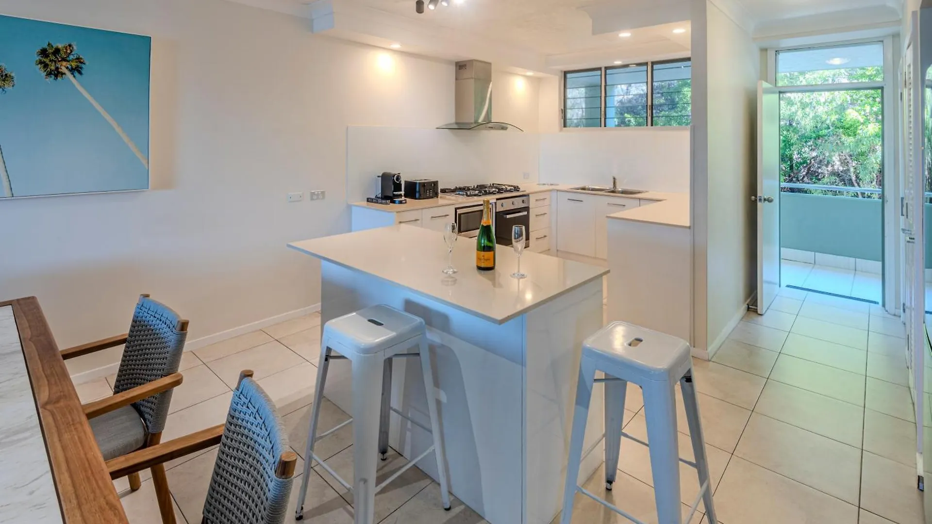 Lagoon Apartments On Hamilton Island By Hiha