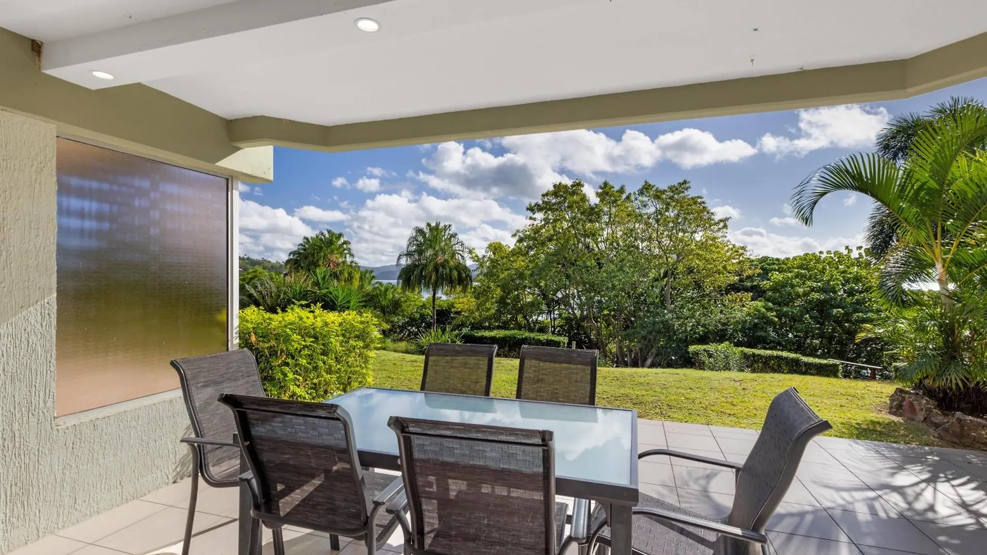 Lagoon Apartments On Hamilton Island By Hiha