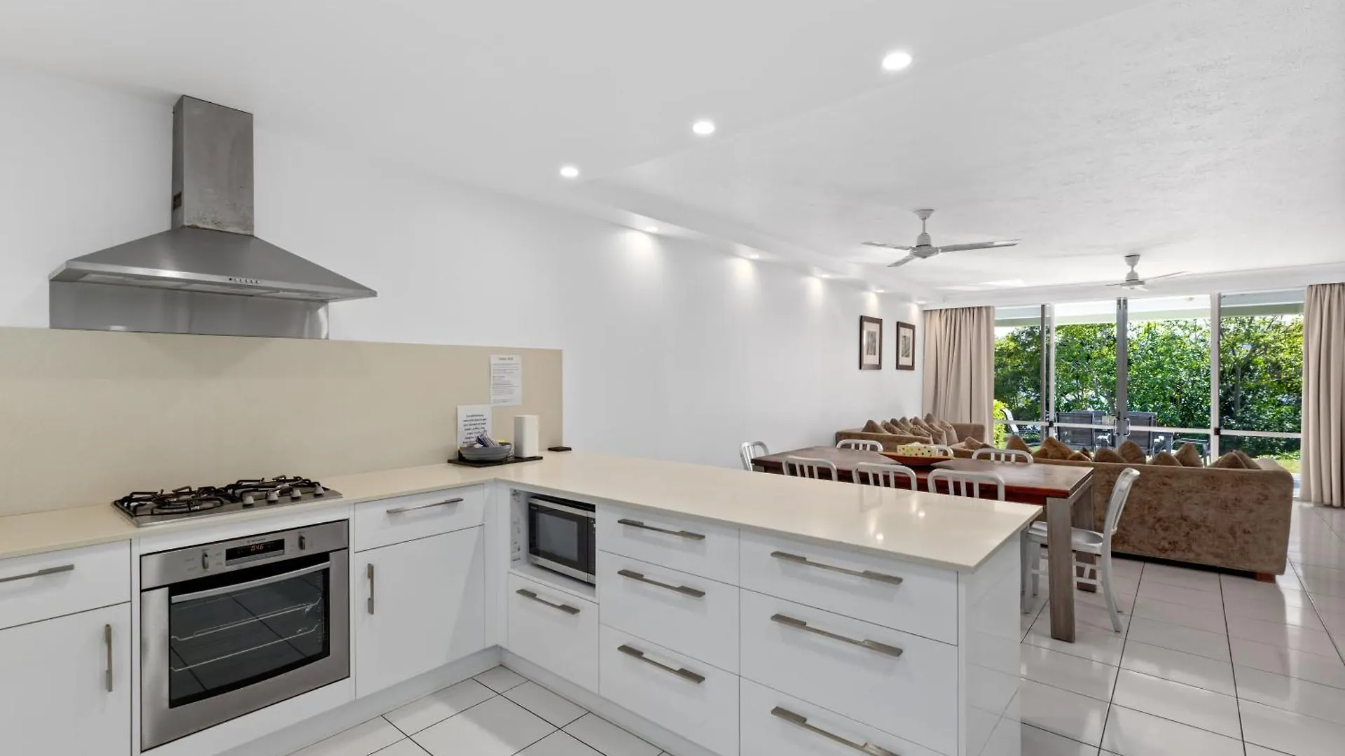 Lagoon Apartments On Hamilton Island By Hiha