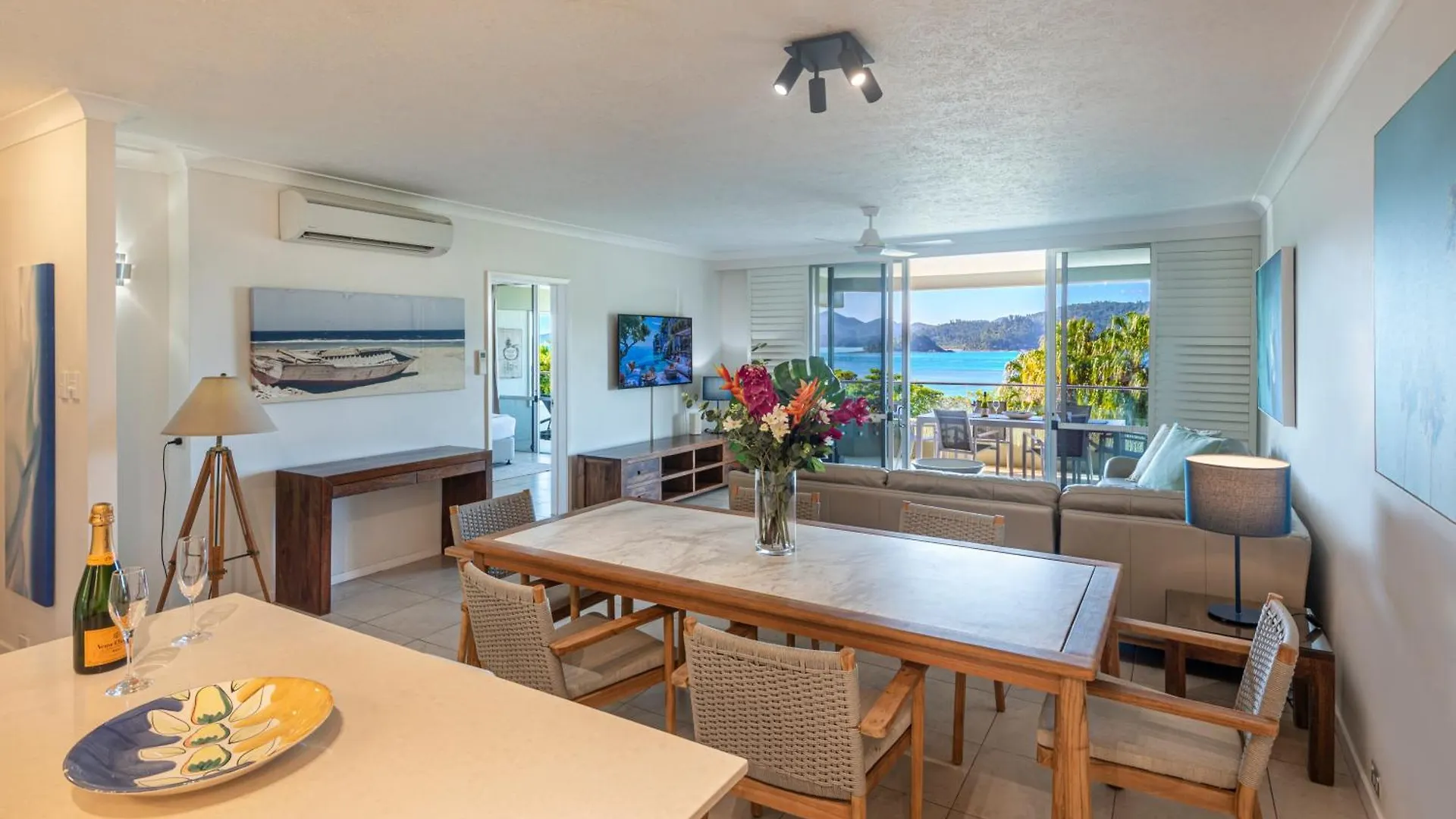 Lagoon Apartments On Hamilton Island By Hiha